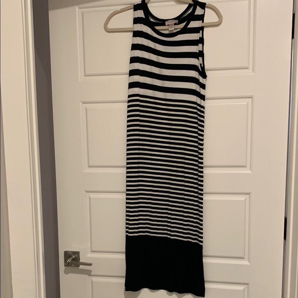 Black and White Striped Sleeveless Dress